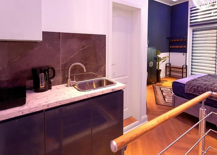 Beauty And Smart City-apartment