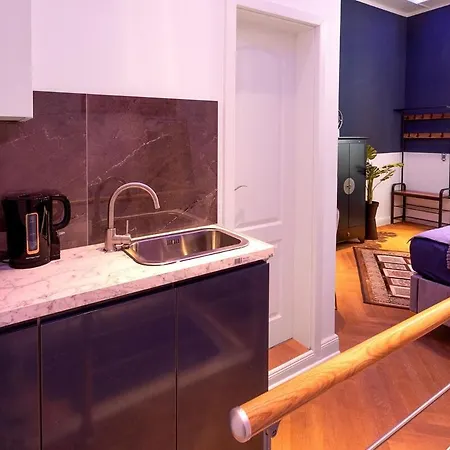 Beauty And Smart City-apartment