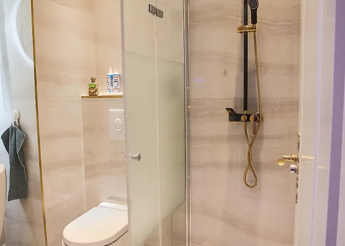 Beauty And Smart City-apartment